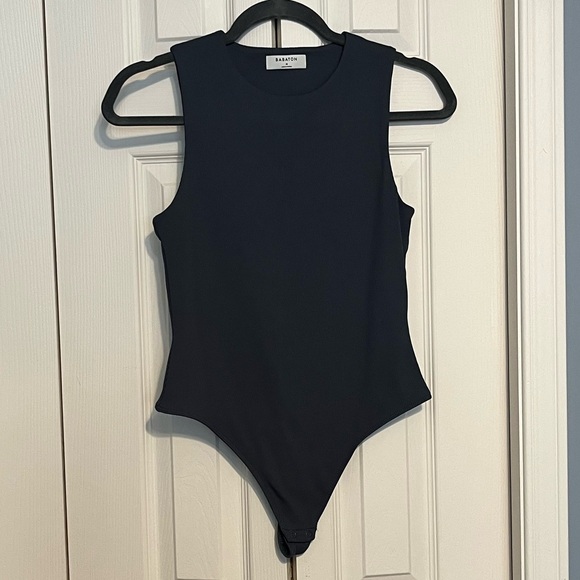 Babaton Tops - NWOT Babaton Contour Muscle Bodysuit